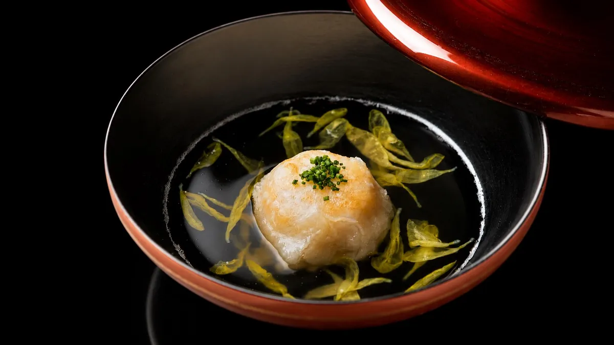Sushi Kousuke的帶蓋湯碗