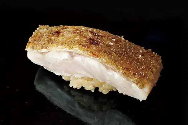 鮨 こう介ののどぐろの炙り握り